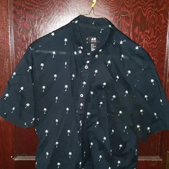 H&M Button Down - Picture 2 of 2